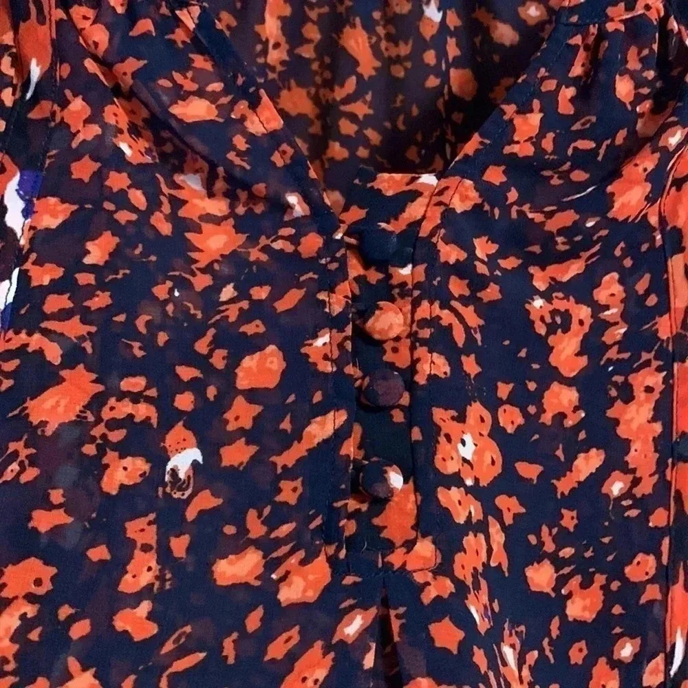 Cleo  L - Picture 3 of 8